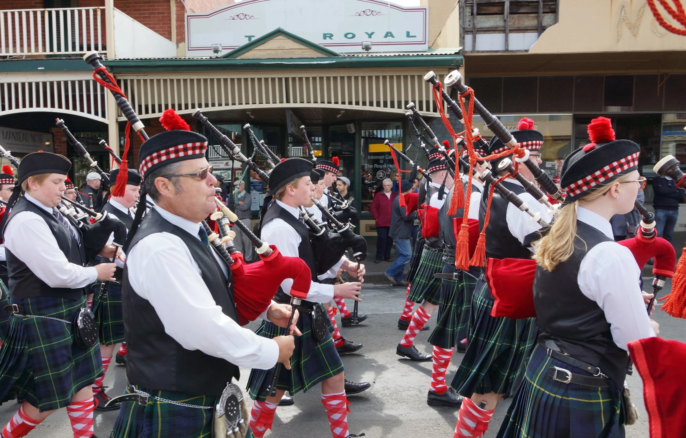 M14HF01 VERIFIED · 75th Daylesford Highland Gathering · 2205x1407